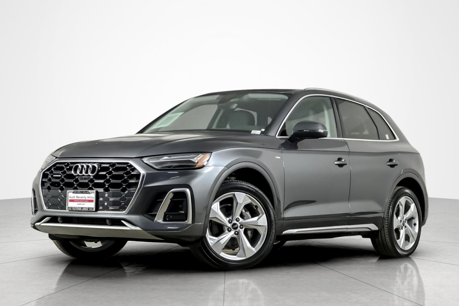 2023 Audi Q5 Premium Plus's photo