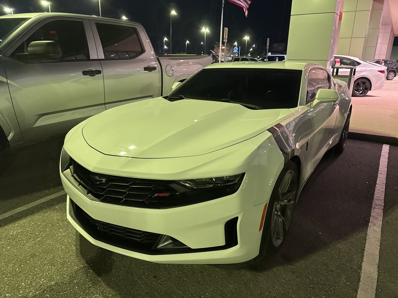 2021 Chevrolet Camaro 1LT's photo
