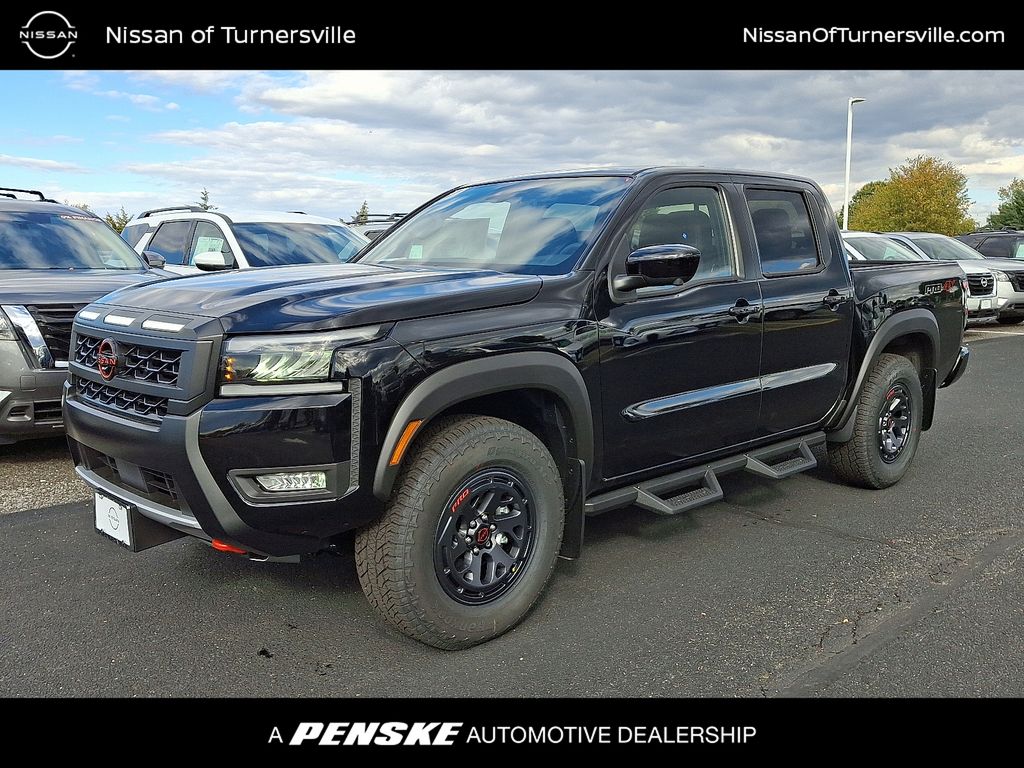 2026 Nissan Frontier PRO-4X's photo