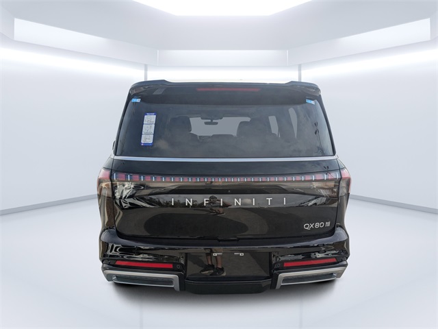 2026 Infiniti QX80 Luxe photo 3