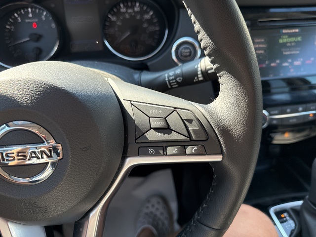 2022 Nissan Rogue Sport SV photo 23
