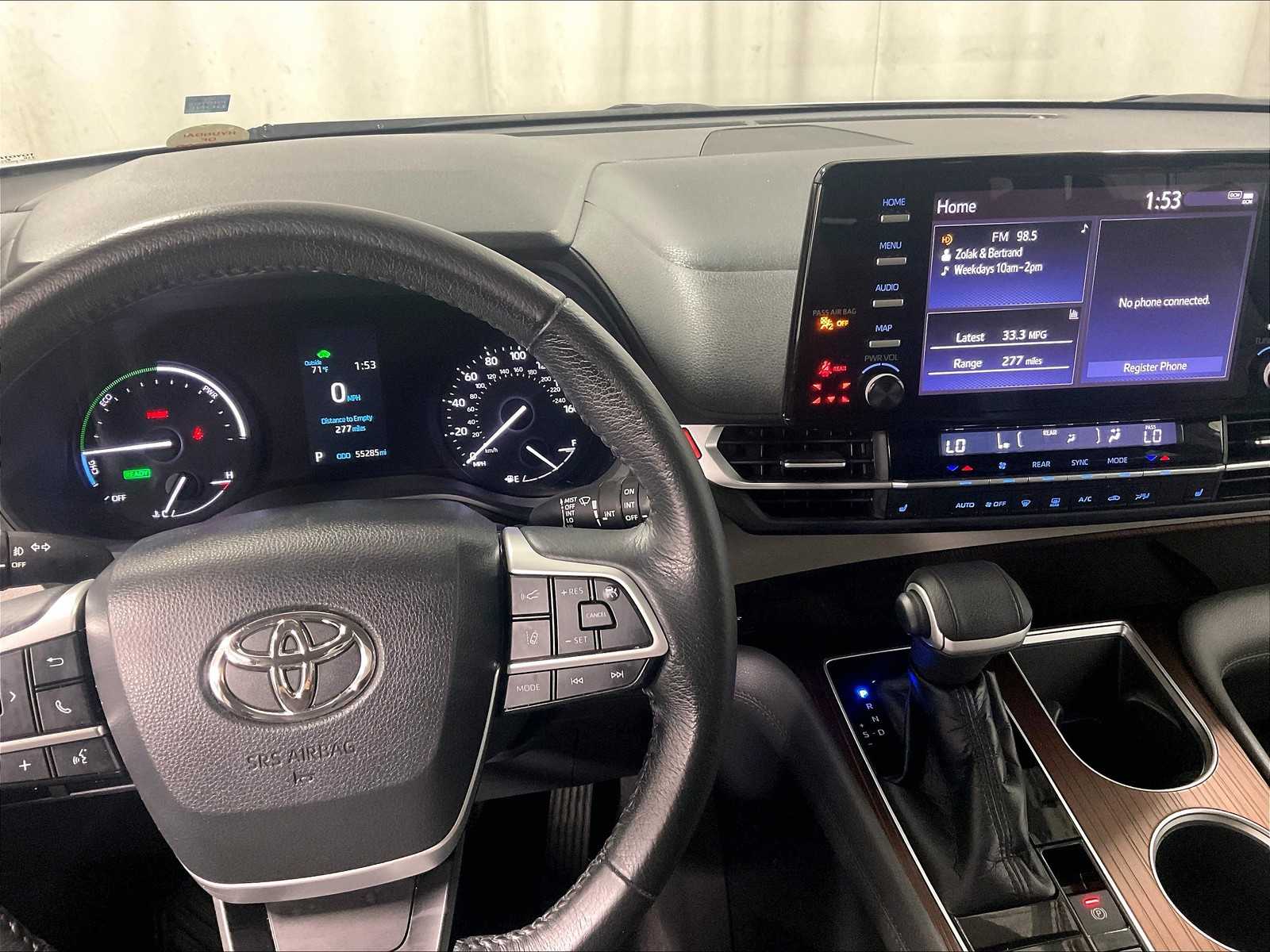 2022 Toyota Sienna XLE photo 19