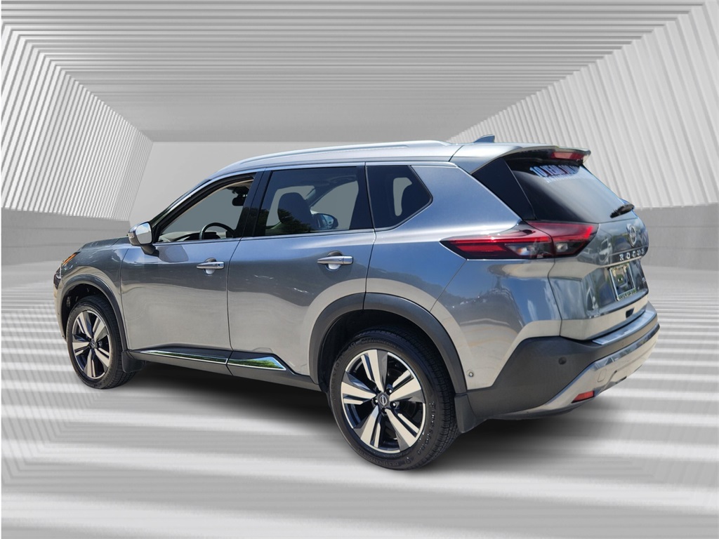 2023 Nissan Rogue SL photo 7