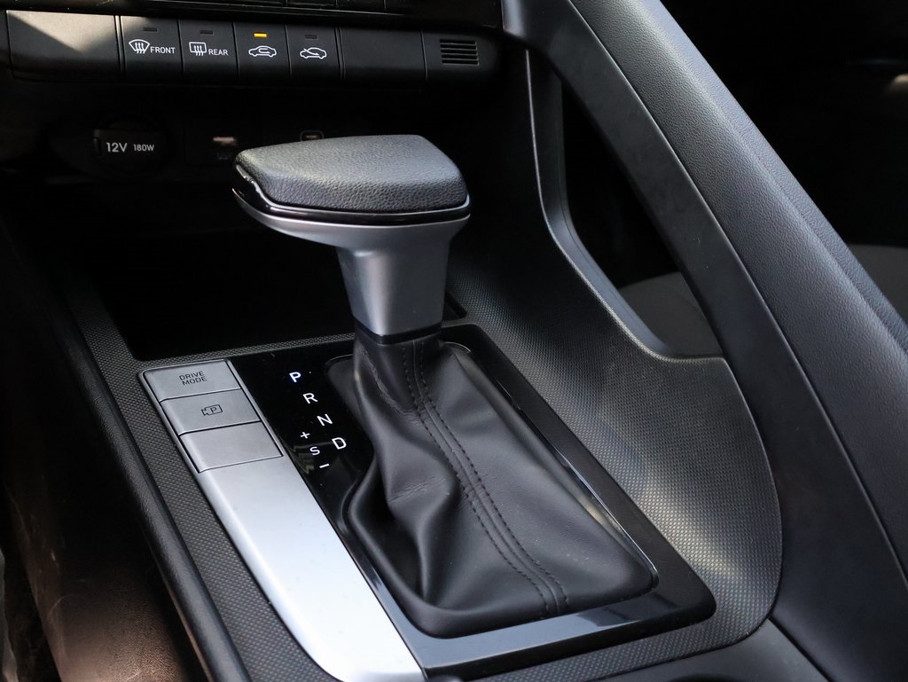 2024 Hyundai Elantra SEL photo 35