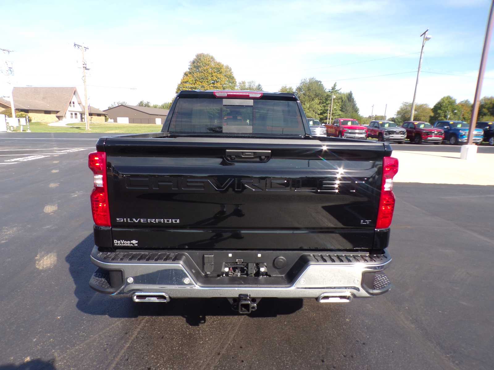 2026 Chevrolet Silverado 1500 LT photo 2