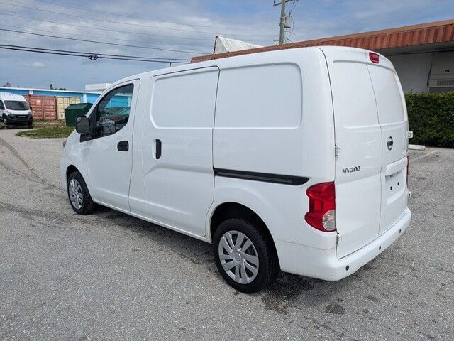 2020 Nissan NV200 SV photo 4