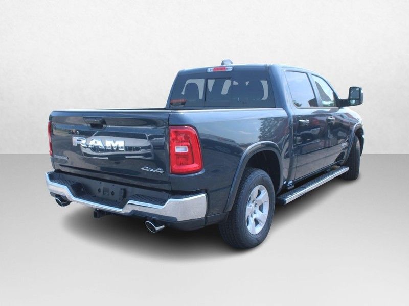 2025 Ram 1500 Big Horn photo 3