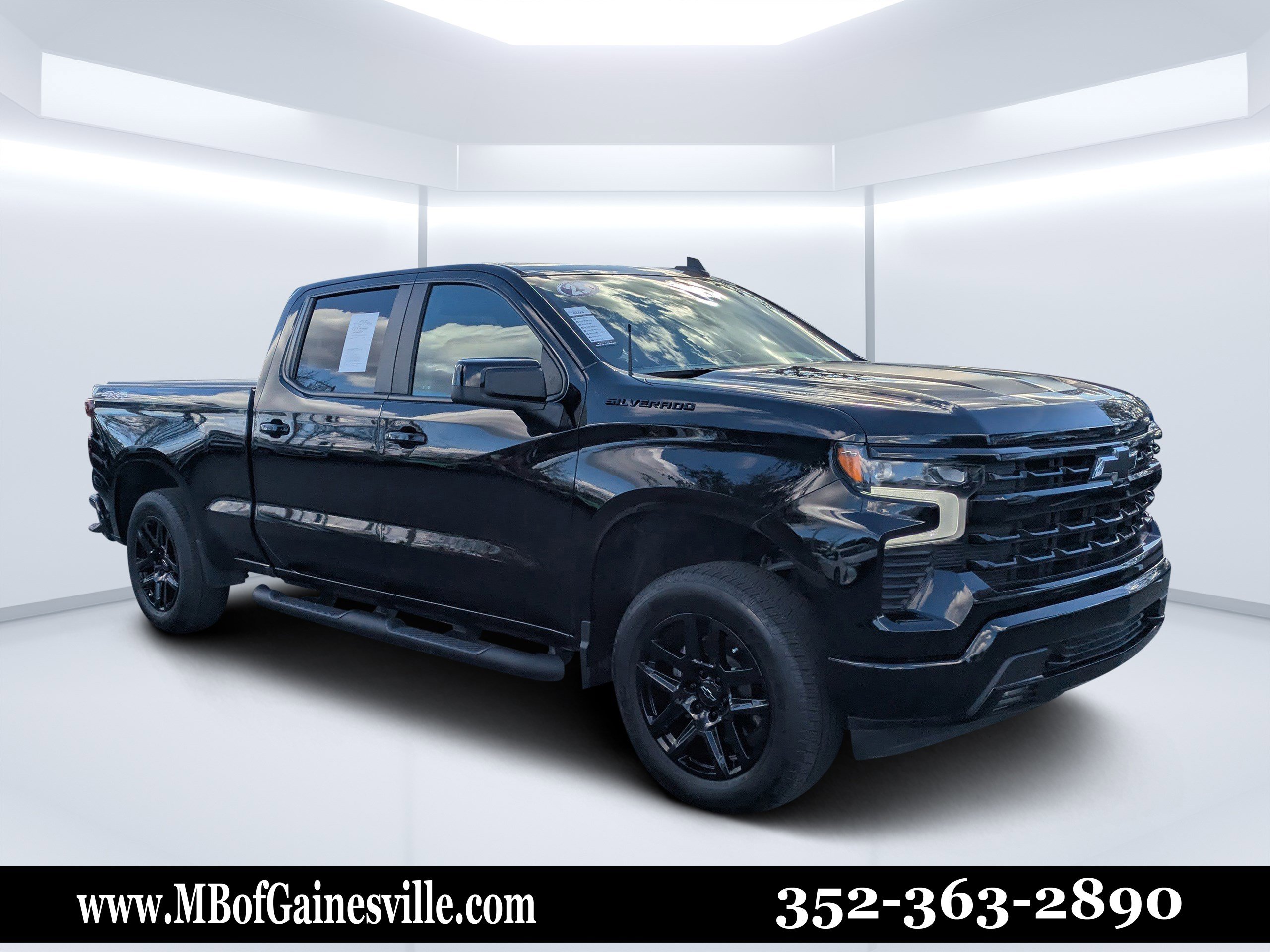2023 Chevrolet Silverado RST's photo