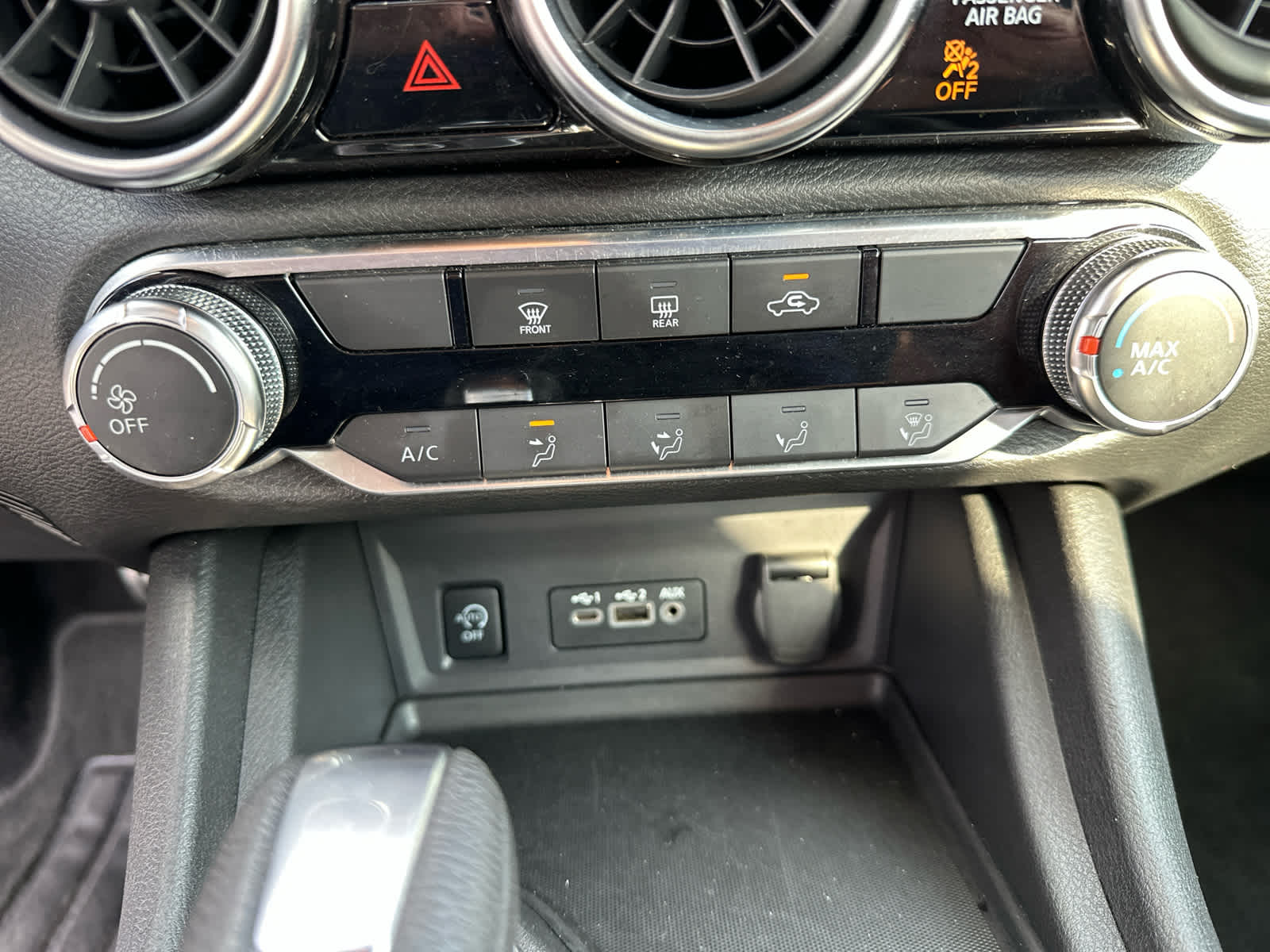 2024 Nissan Sentra SV photo 31