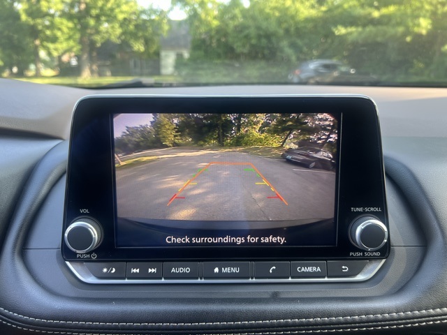 2023 Nissan Rogue SV photo 4