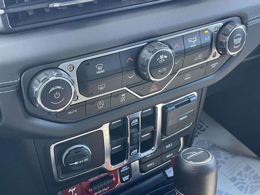 2025 Jeep Gladiator Rubicon photo 33