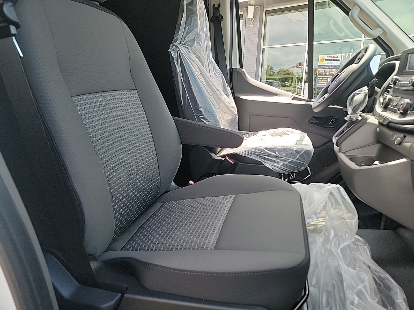 2025 Ford Transit photo 4