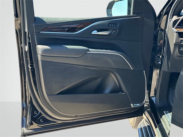 2024 Cadillac Escalade ESV Premium Luxury photo 13