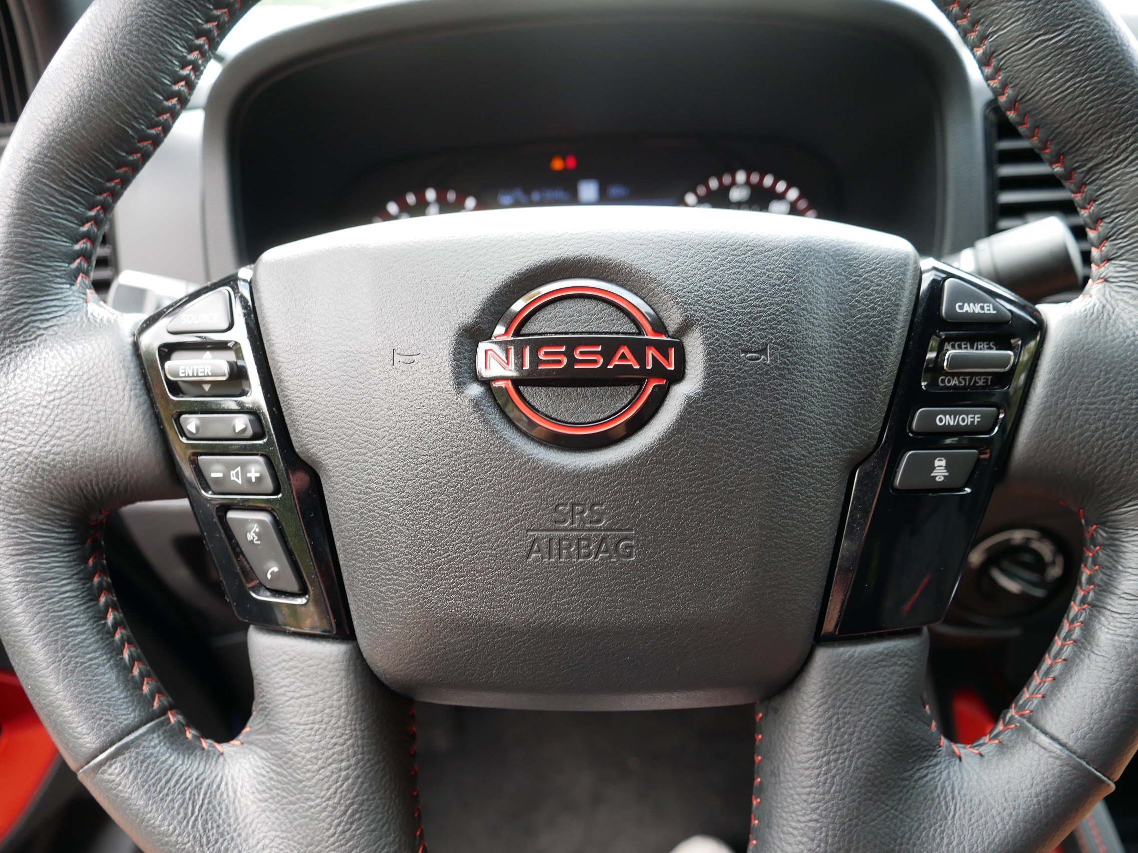 2022 Nissan Frontier PRO-4X photo 24