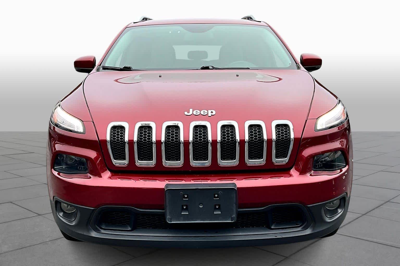 2017 Jeep Cherokee Latitude photo 3