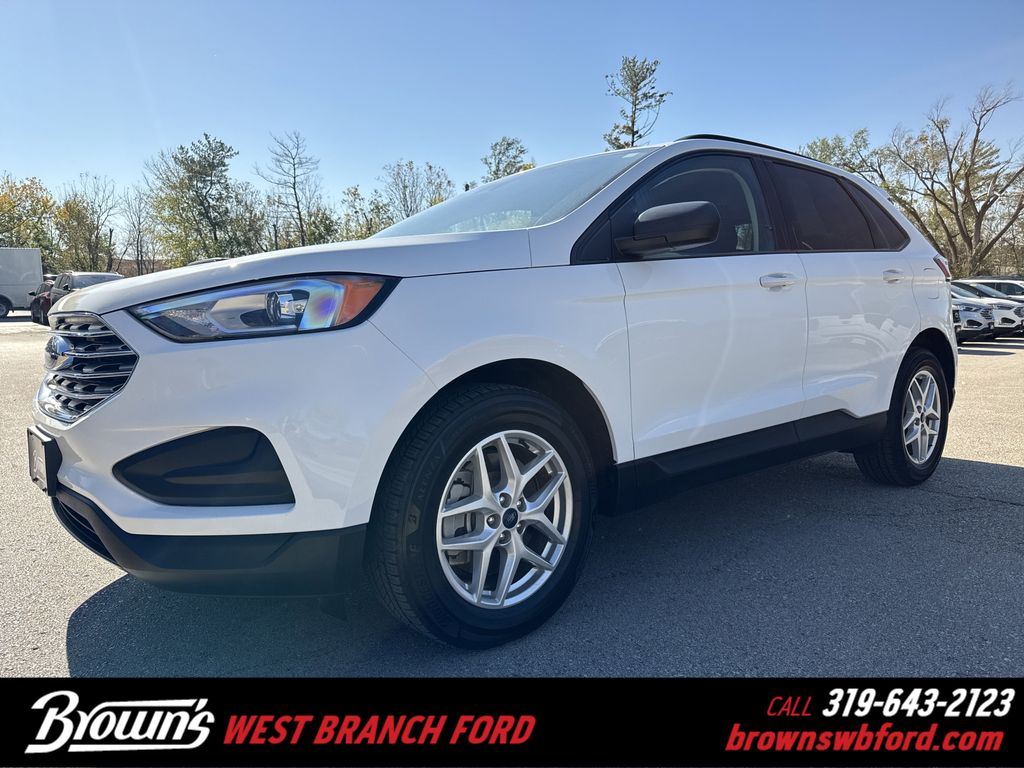 2022 Ford Edge SE's photo