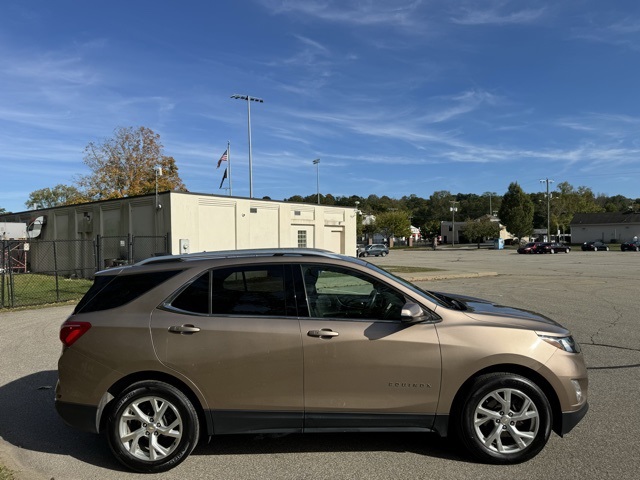2018 Chevrolet Equinox LT photo 4