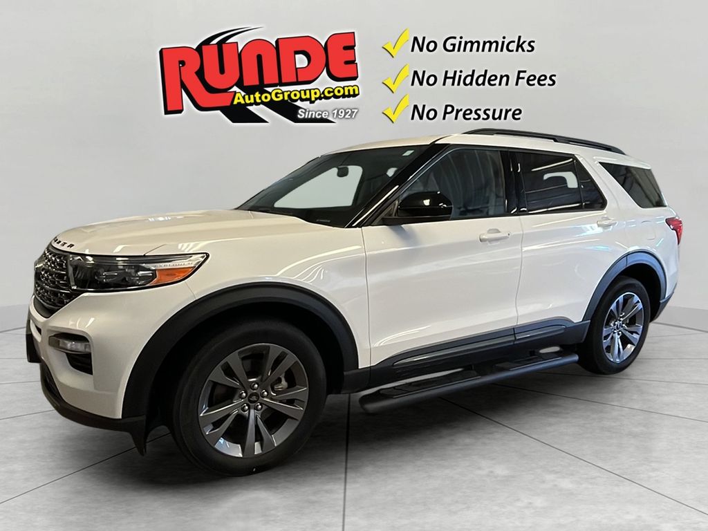 2022 Ford Explorer XLT's photo