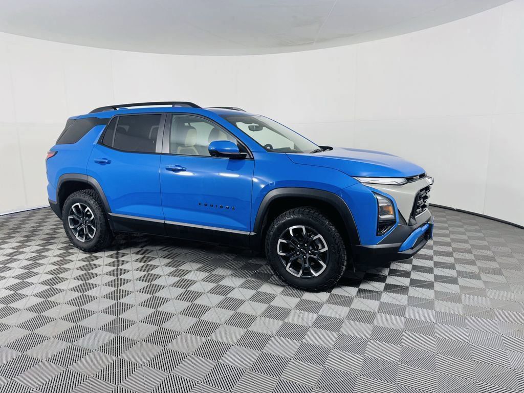 2025 Chevrolet Equinox ACTIV photo 2