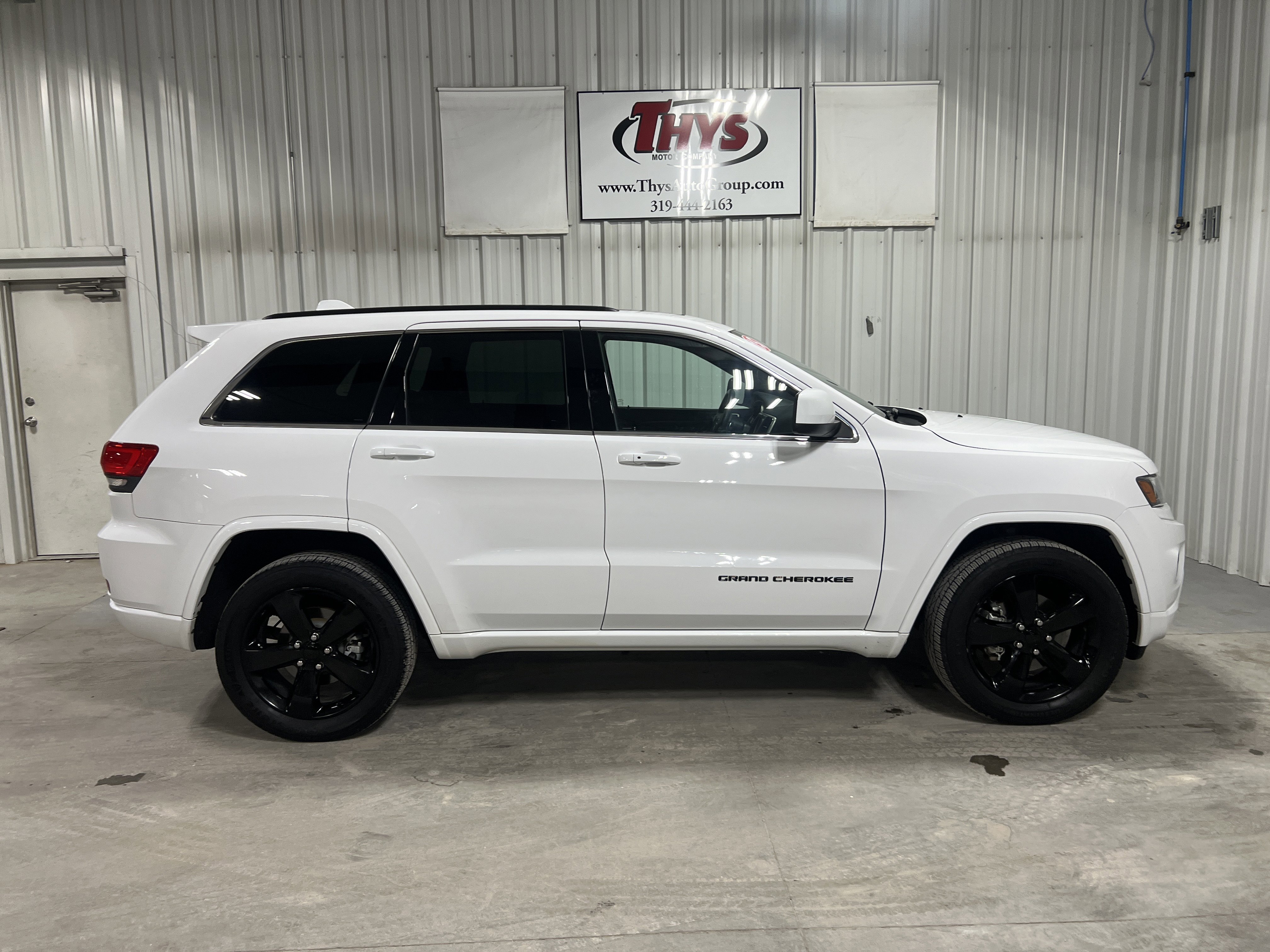 2015 Jeep Grand Cherokee Altitude's photo