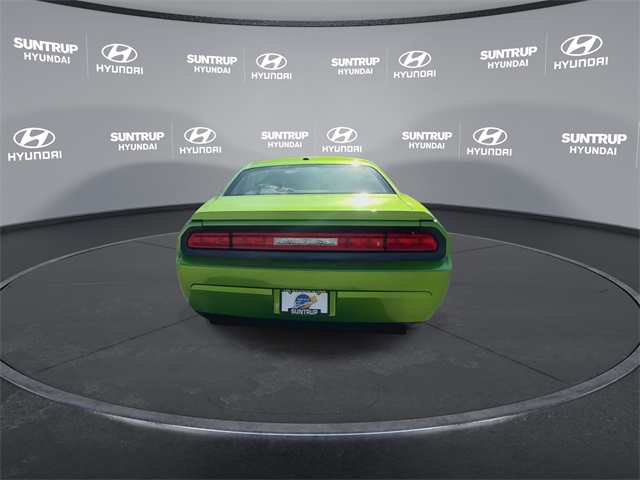 2011 Dodge Challenger R/T photo 9