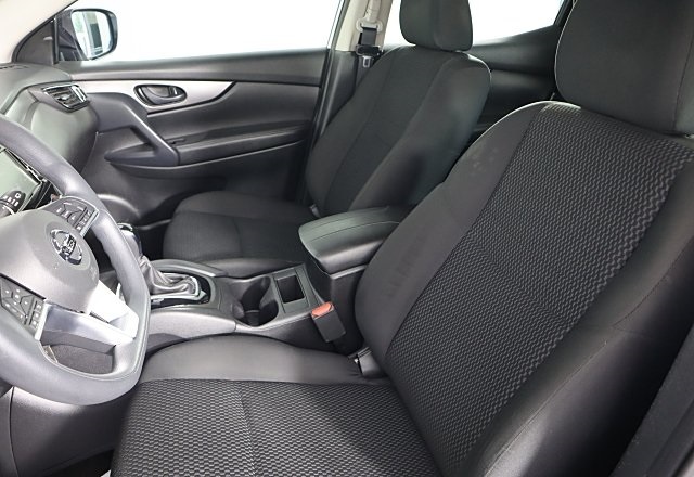 2022 Nissan Rogue Sport S photo 17
