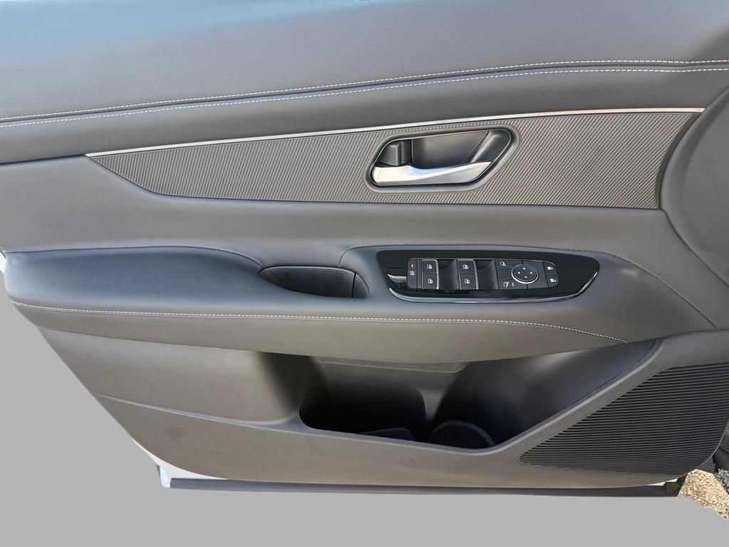 2025 Nissan Murano SV photo 8