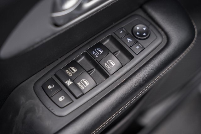 2019 Chrysler Pacifica Limited photo 39
