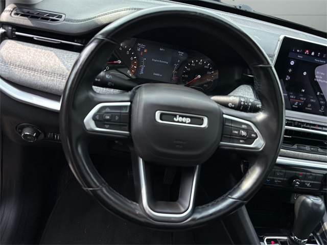 2022 Jeep Compass Latitude Lux photo 24