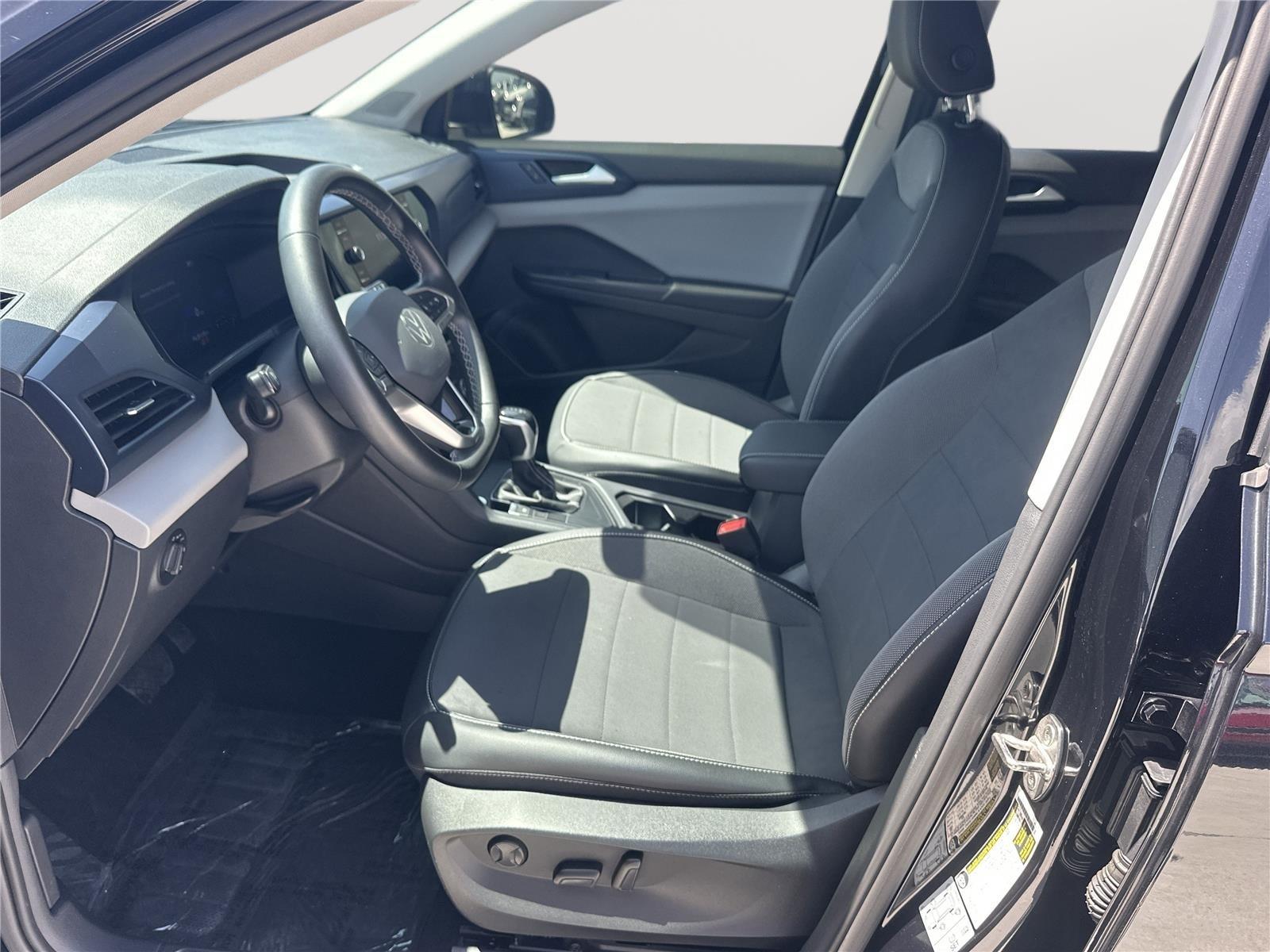 2022 Volkswagen Taos SE photo 7