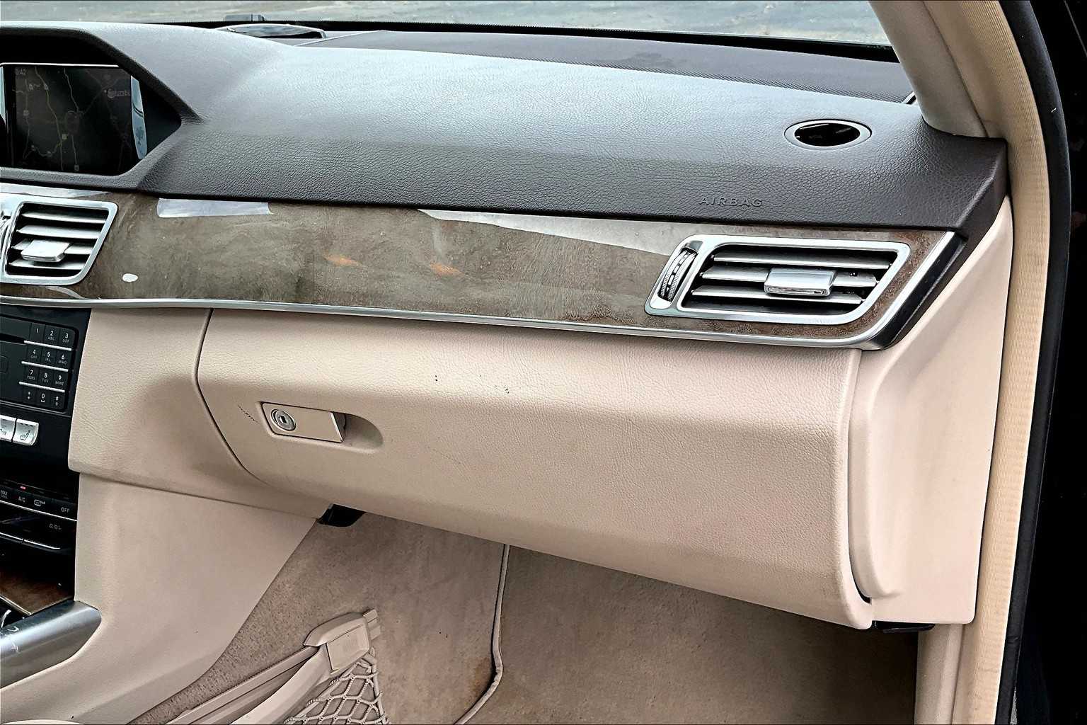 2016 Mercedes Benz E 350 photo 15