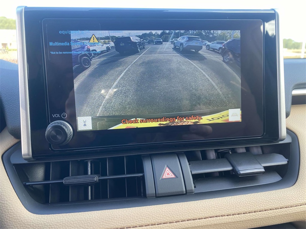 2025 Toyota RAV4 LE photo 16