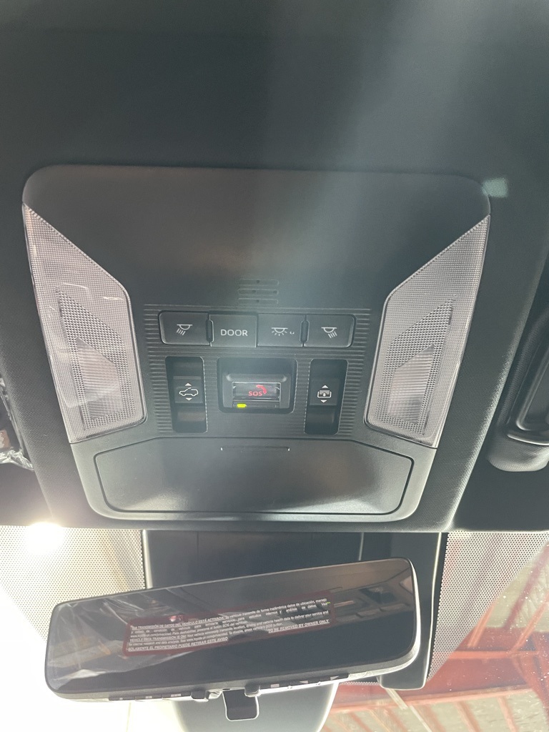 2025 Toyota RAV4 Hybrid XSE photo 41