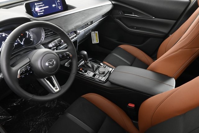 2025 Mazda CX-30 2.5 Turbo Carbon photo 9
