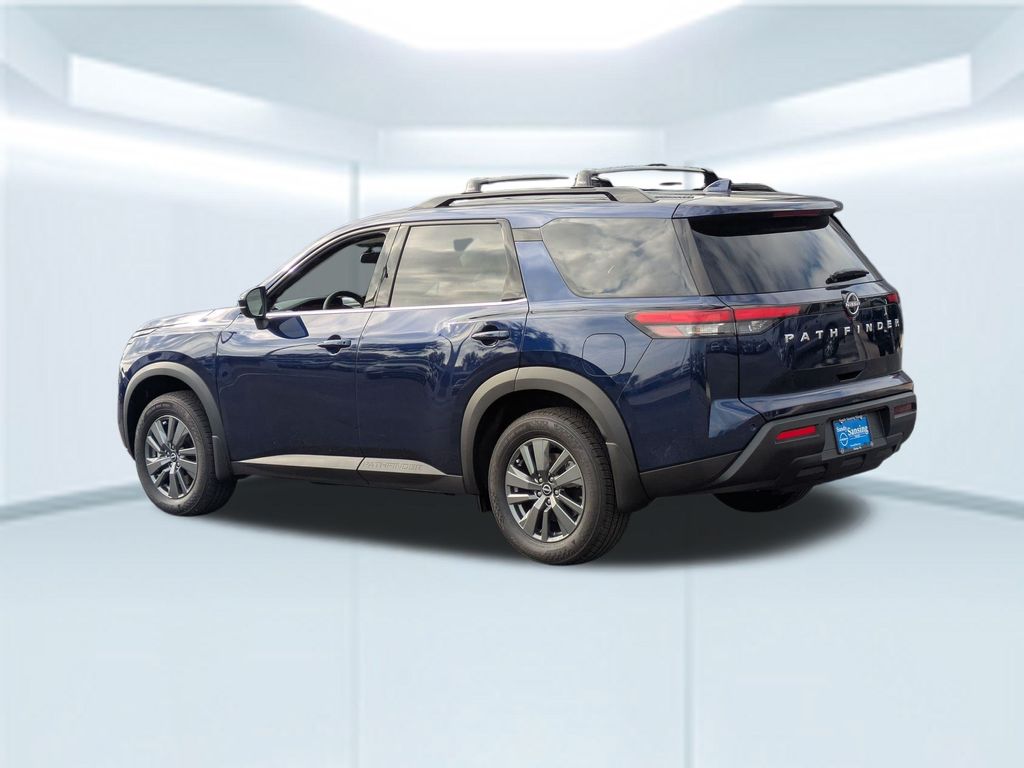 2025 Nissan Pathfinder SV photo 2