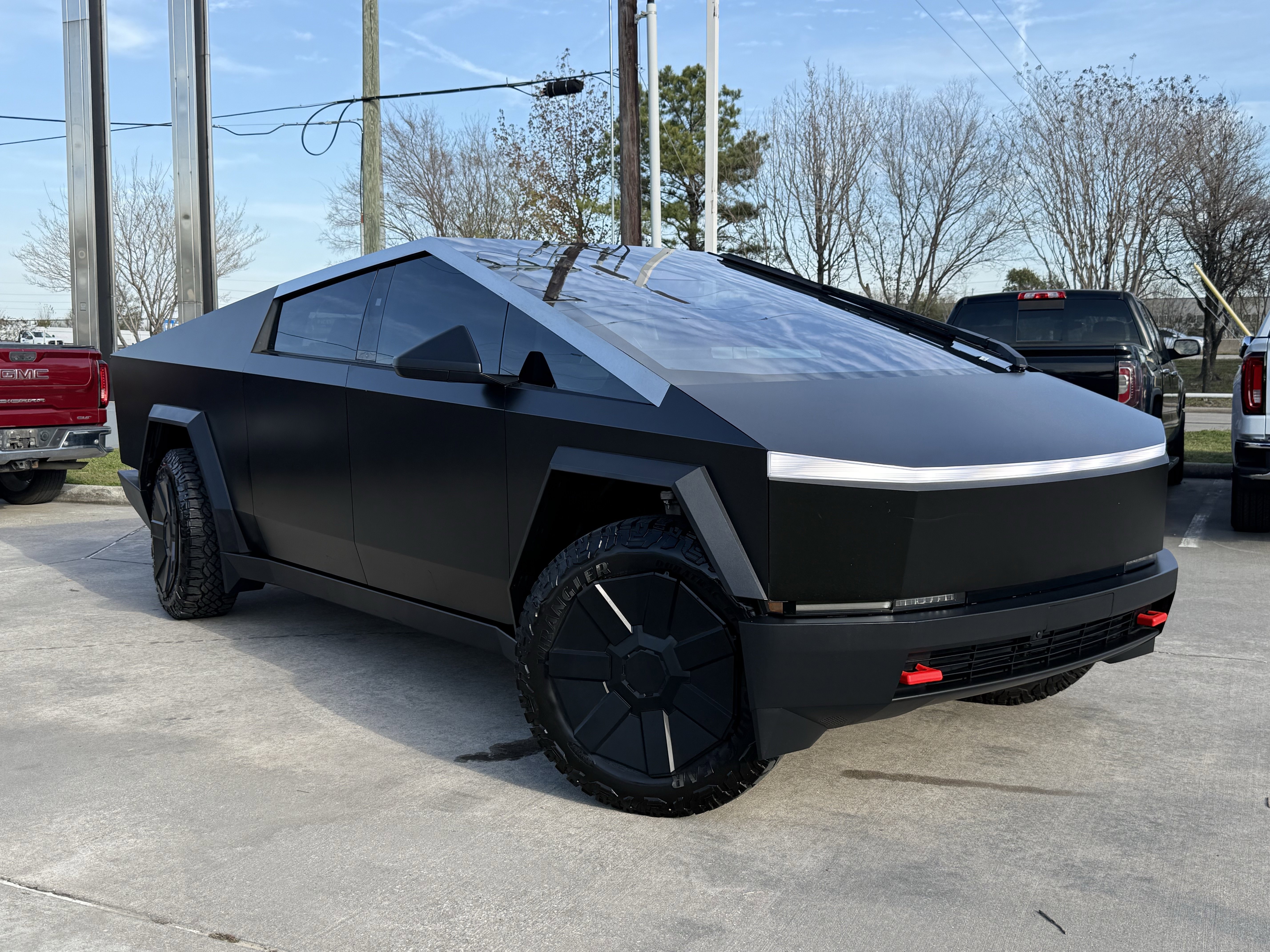 2024 Tesla Cybertruck Base's photo