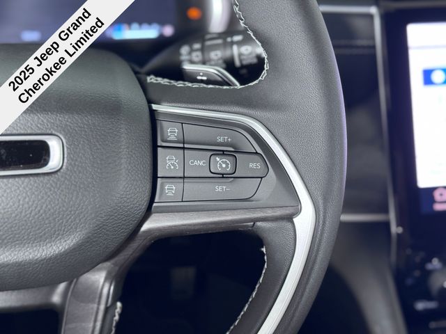 2025 Jeep Grand Cherokee Limited photo 31