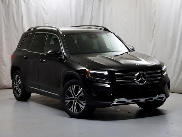 2025 Mercedes-Benz GLB Base's photo