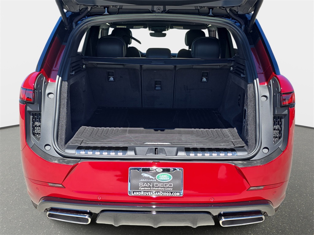 2025 Land Rover Range Rover Sport SE photo 12