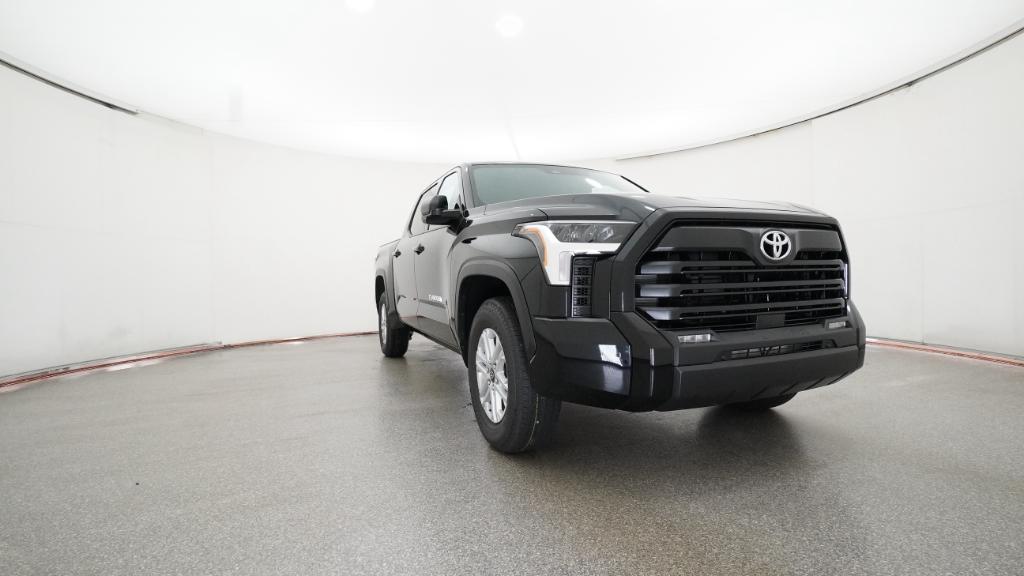2026 Toyota Tundra SR5 CrewMax photo 31