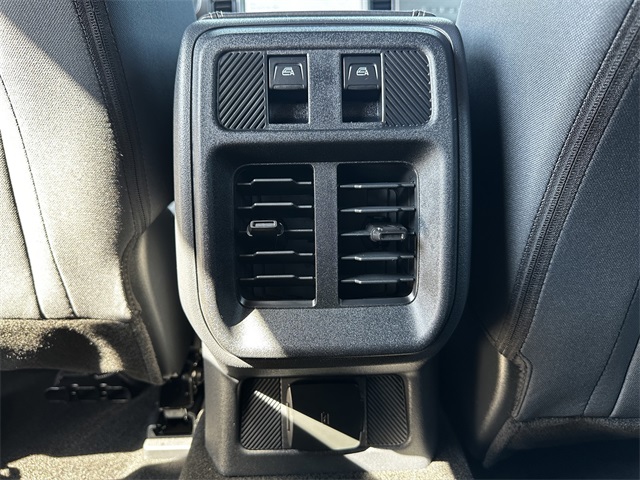 2025 Ford Bronco Base photo 11