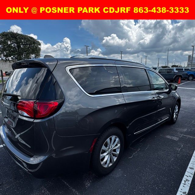 Used 2018 Chrysler Pacifica Touring L with VIN 2C4RC1BG4JR318080 for sale in Davenport, FL
