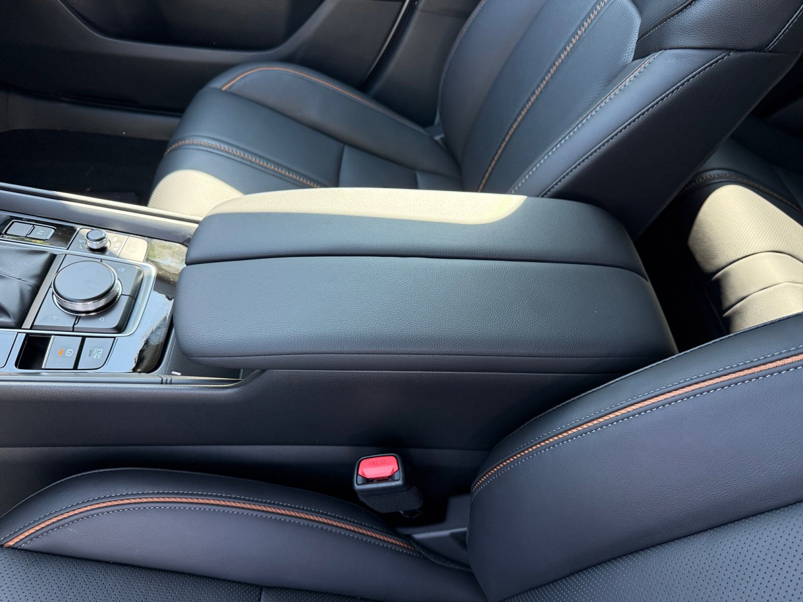 2025 Mazda CX-50 Premium photo 14