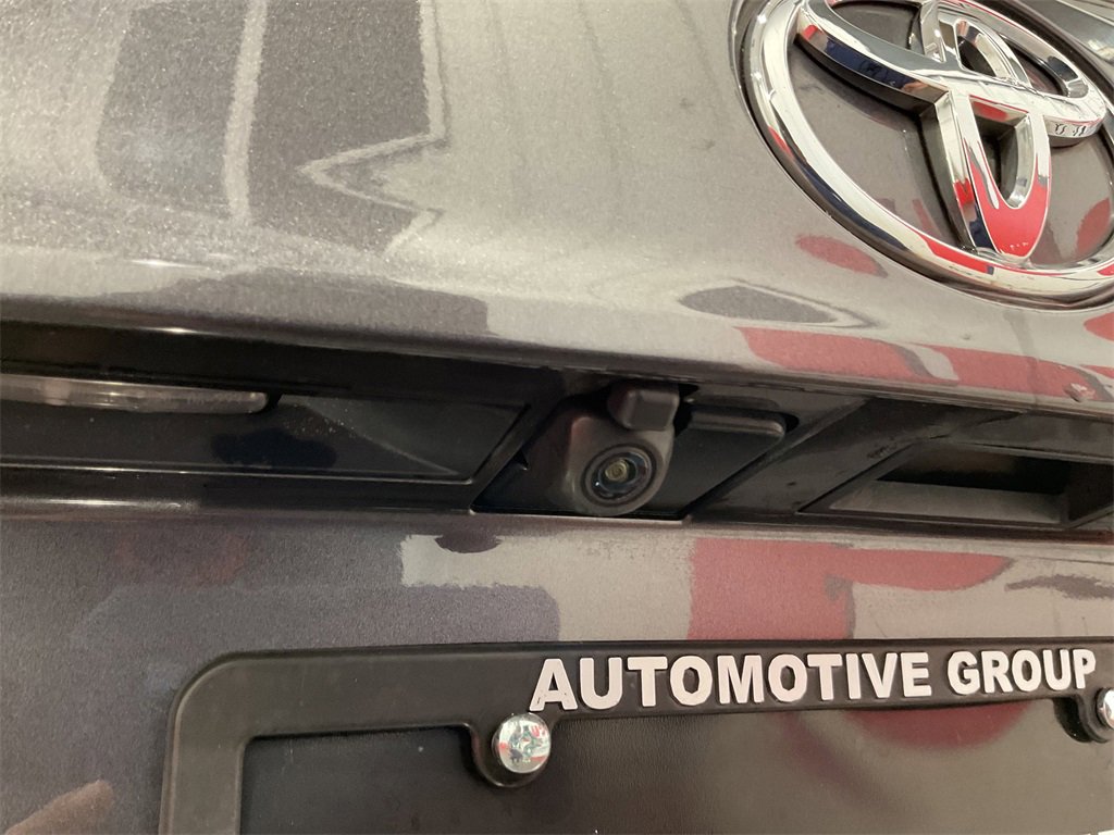 2022 Toyota Highlander XLE photo 7