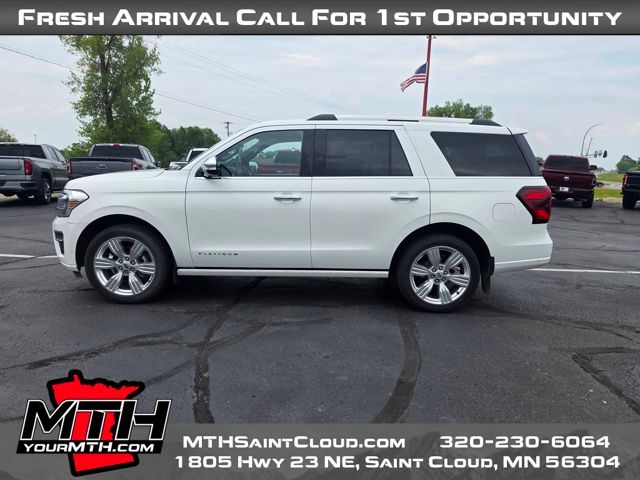 2024 Ford Expedition Platinum photo 2
