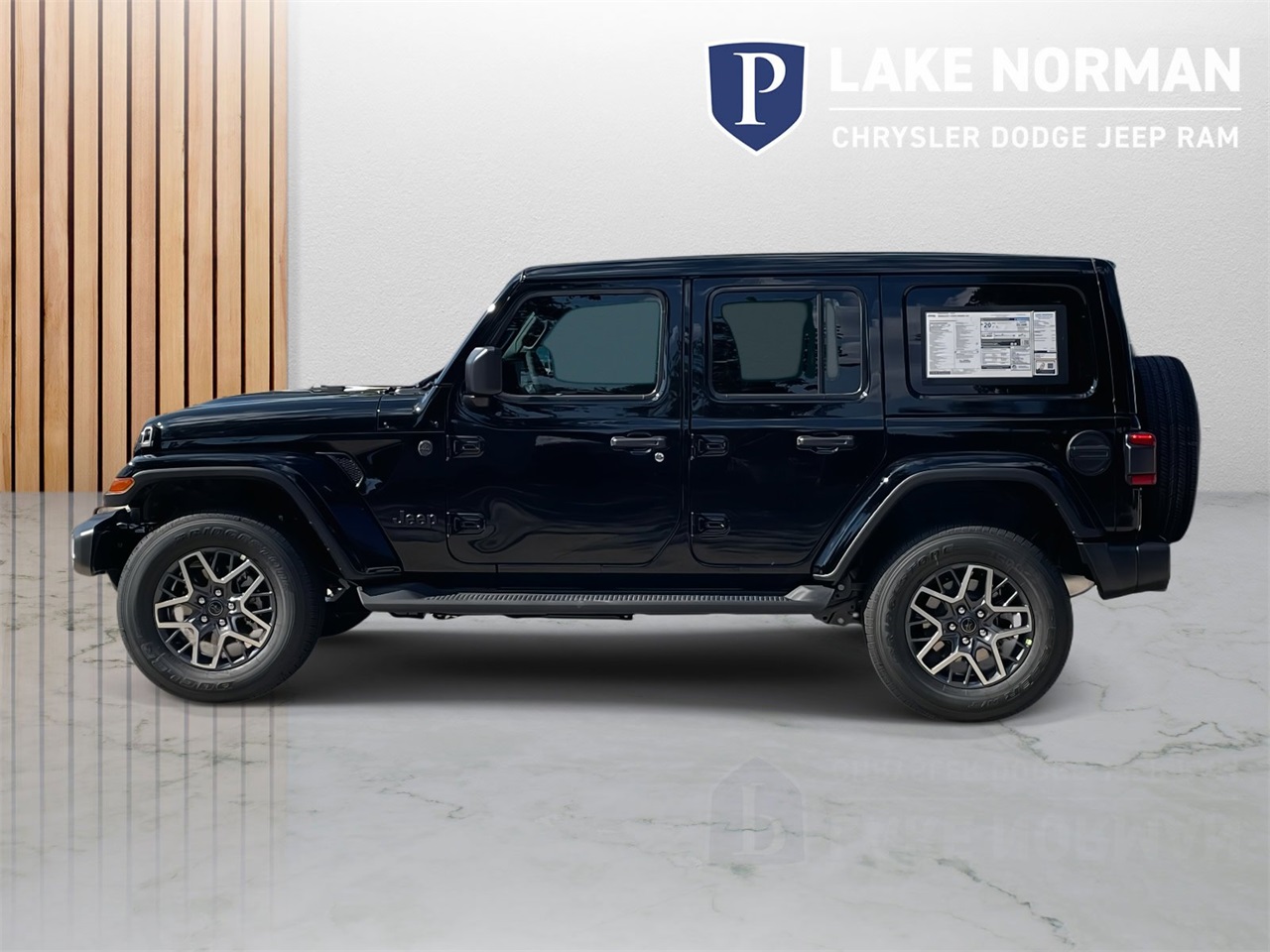 2025 Jeep Wrangler Sahara photo 5