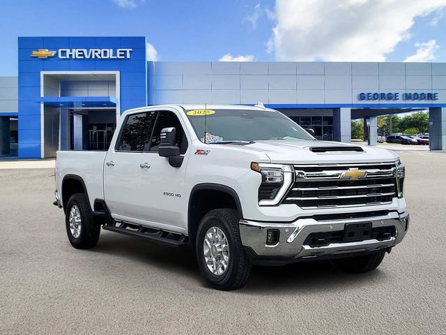 2025 Chevrolet Silverado 2500HD LTZ's photo