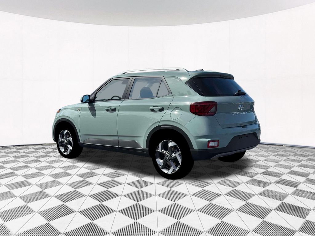 2026 Hyundai Venue SEL photo 2