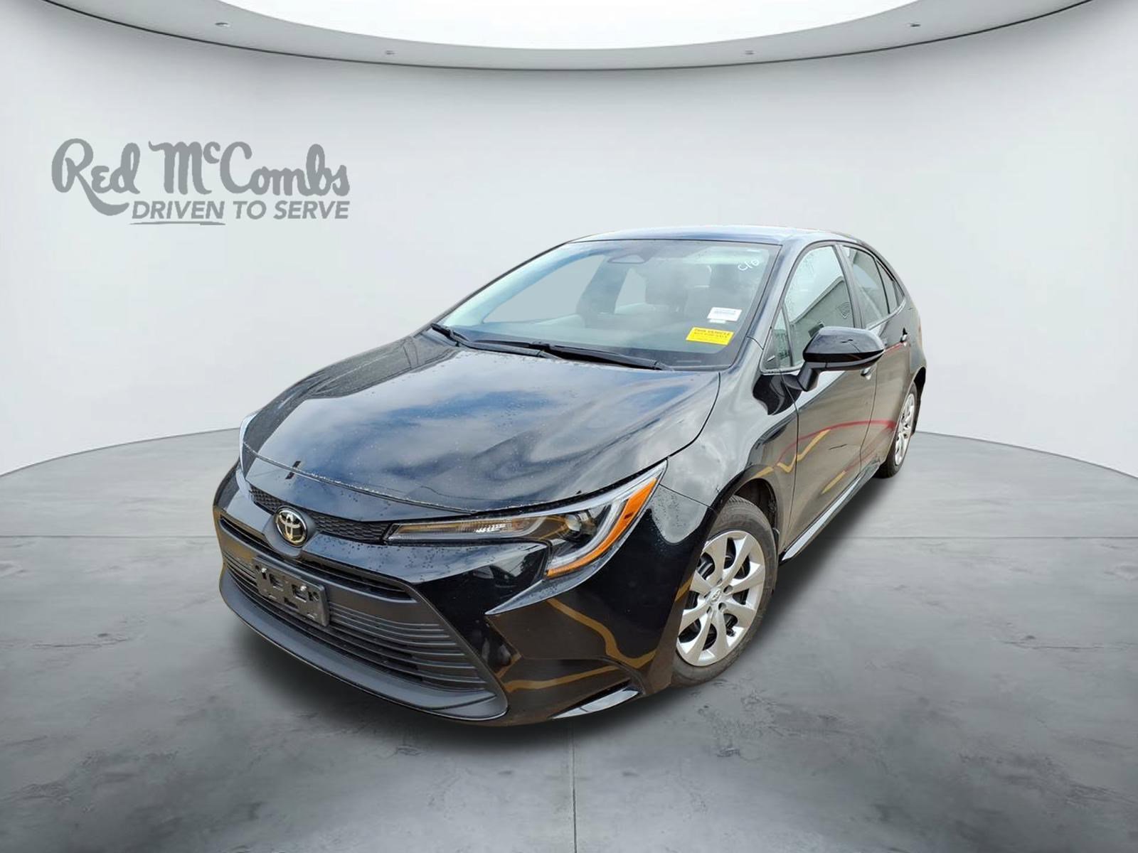 2025 Toyota Corolla LE's photo