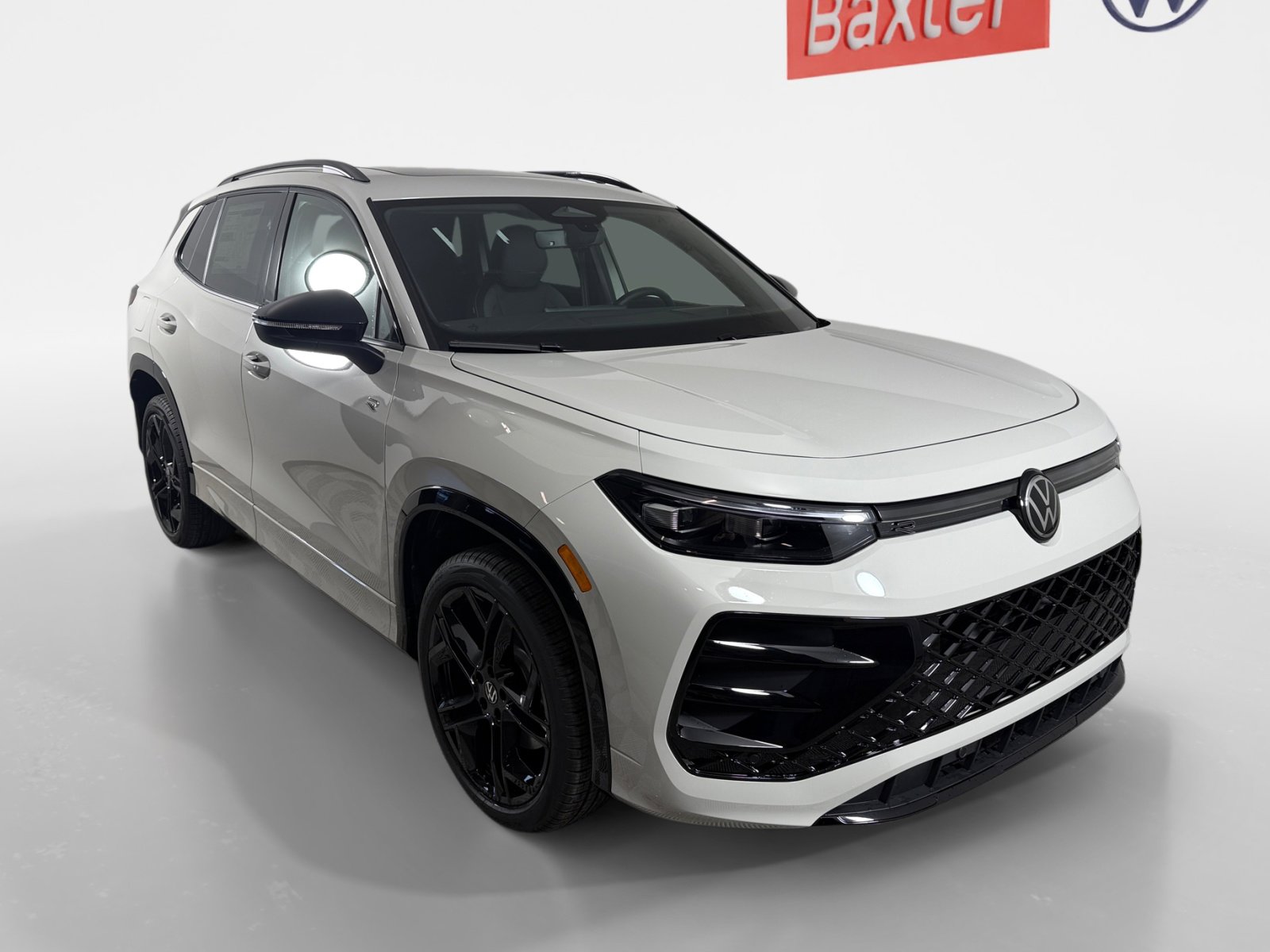 2026 Volkswagen Tiguan SE R-LINE BLACK's photo